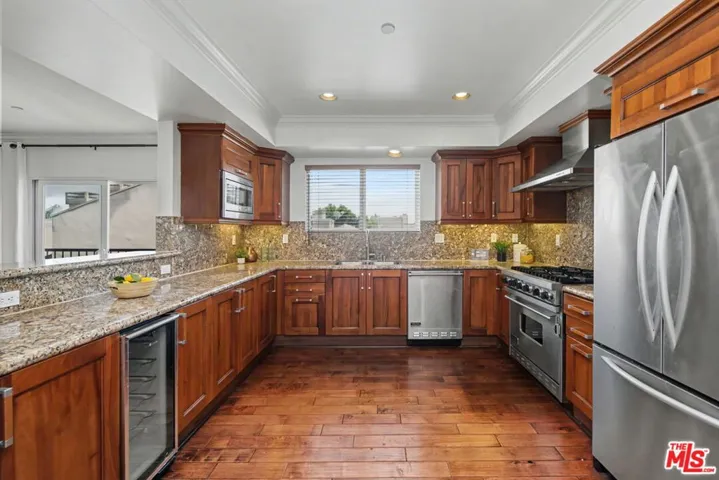 1878 Greenfield Avenue Ph5, Los Angeles, California 90025