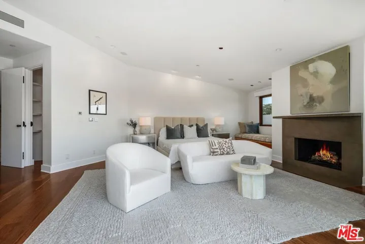 1535 Umeo Road, Los Angeles, California 90272