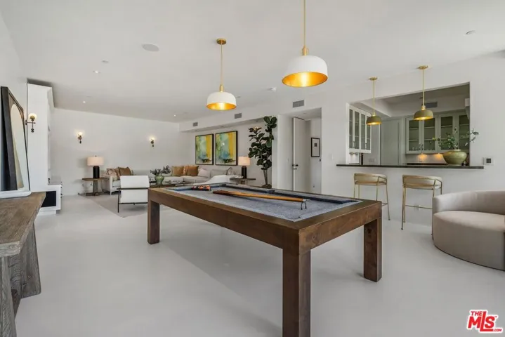 1535 Umeo Road, Los Angeles, California 90272
