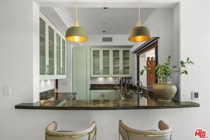 1535 Umeo Road, Los Angeles, California 90272