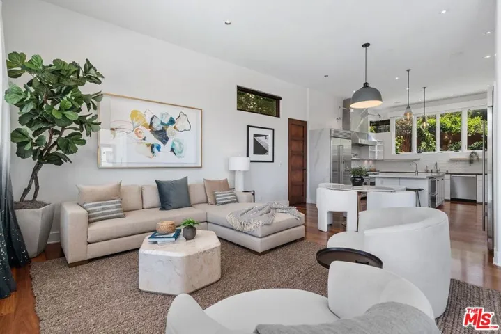 1535 Umeo Road, Los Angeles, California 90272