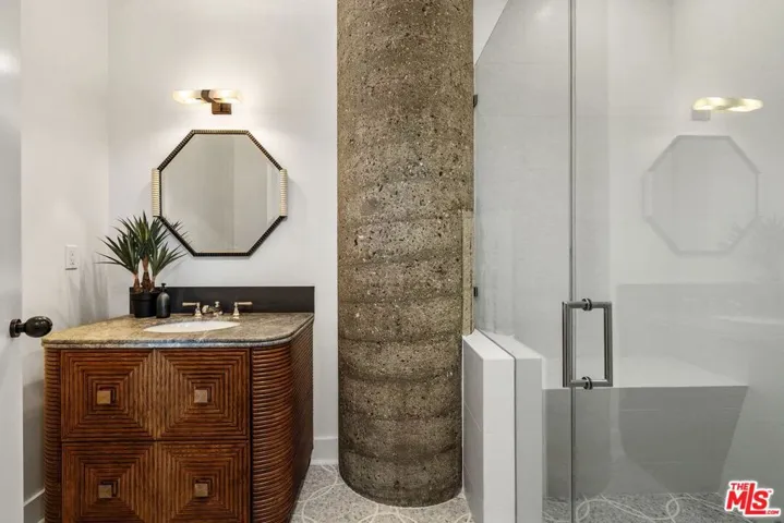1535 Umeo Road, Los Angeles, California 90272