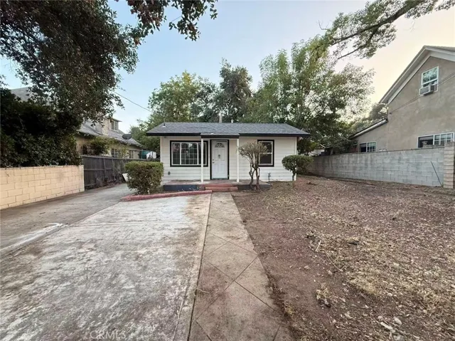170 E Tremont, Pasadena, California 91103