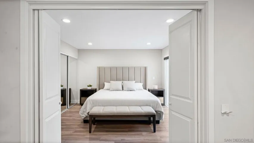 6228 Caminito Araya, San Diego, California 92122