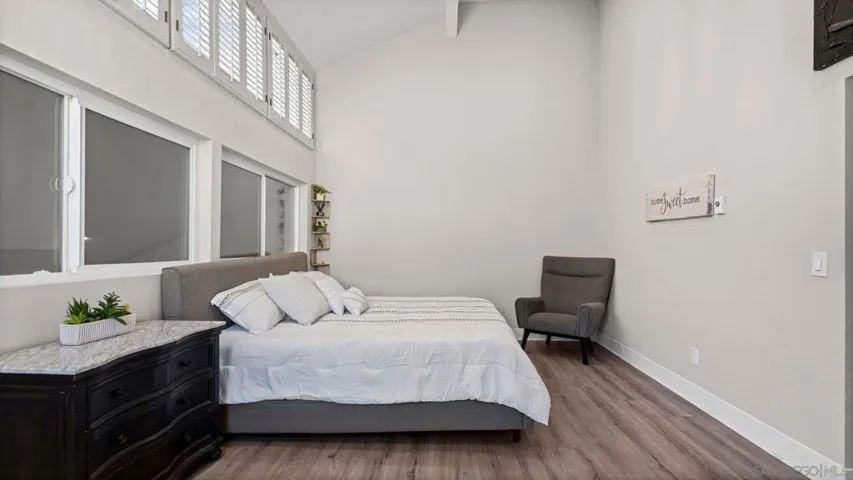 6228 Caminito Araya, San Diego, California 92122