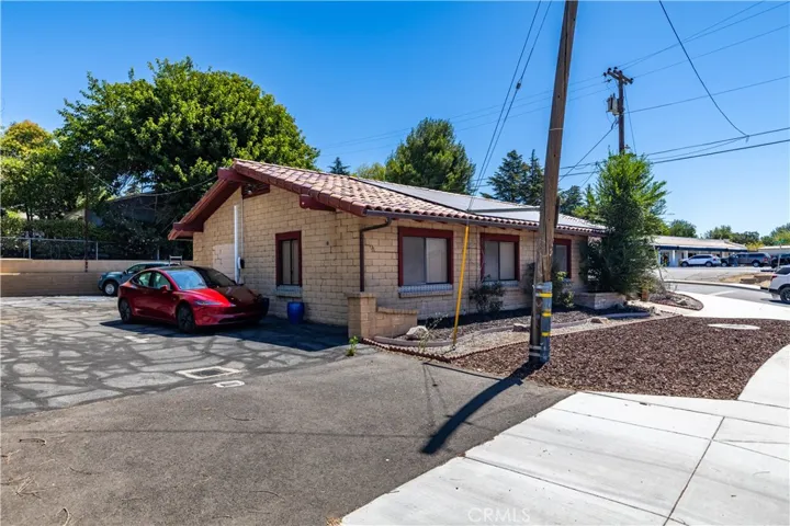 607 Creston, Paso Robles, California 93446