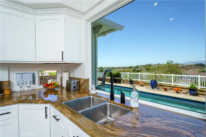 26151 Buscador, Mission Viejo, California 92692
