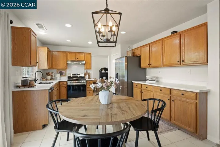 1195 Oak Haven Way, Antioch, California 94531