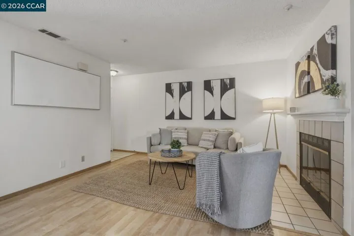 2597 Oak Rd A, Walnut Creek, California 94597