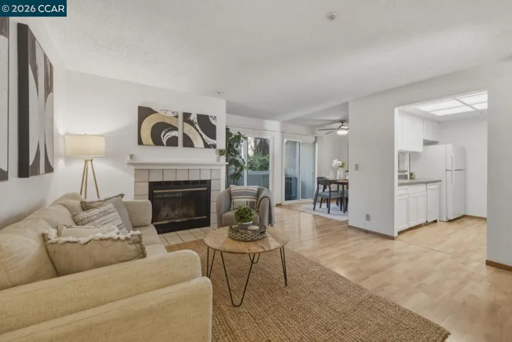 2597 Oak Rd A, Walnut Creek, California 94597