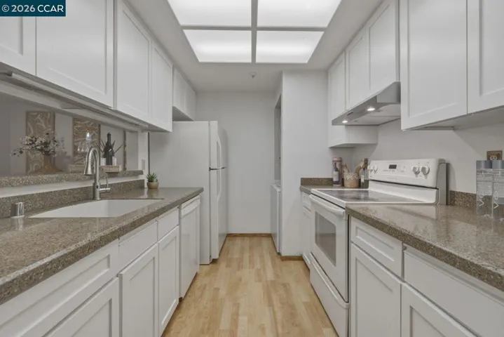 2597 Oak Rd A, Walnut Creek, California 94597