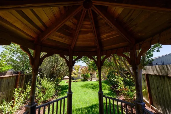14 Purple Hills Court, Scotts Valley, California 95066