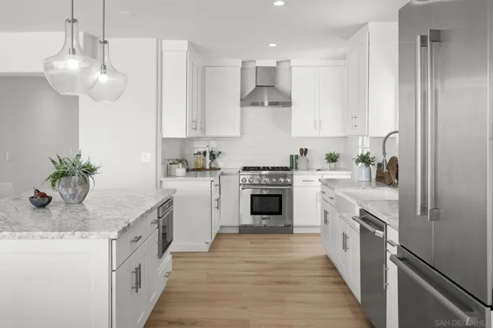 3611 Riviera, San Diego, California 92109