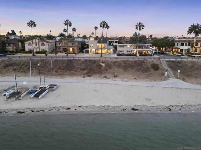 3611 Riviera, San Diego, California 92109