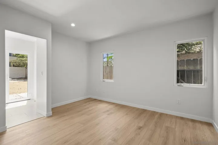 3611 Riviera, San Diego, California 92109
