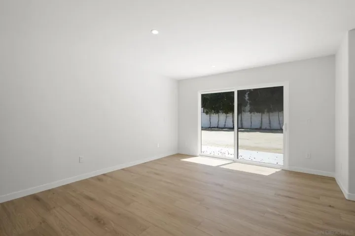 3611 Riviera, San Diego, California 92109