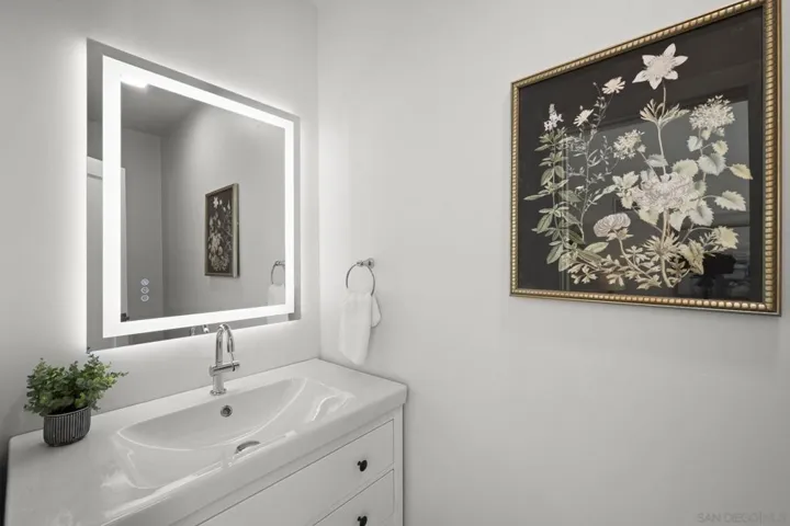 3611 Riviera, San Diego, California 92109