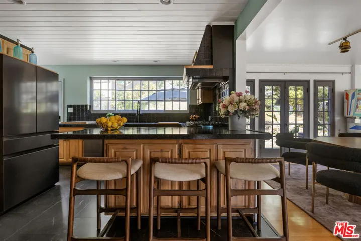 2614 Rutherford Drive, Los Angeles, California 90068