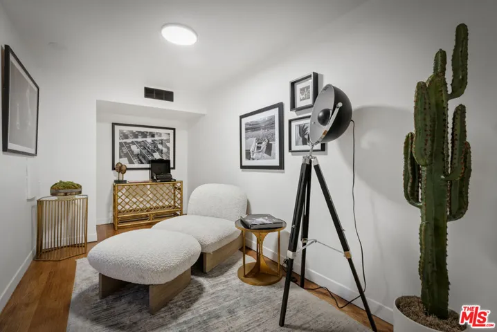 2614 Rutherford Drive, Los Angeles, California 90068