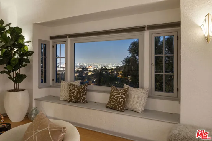 2614 Rutherford Drive, Los Angeles, California 90068