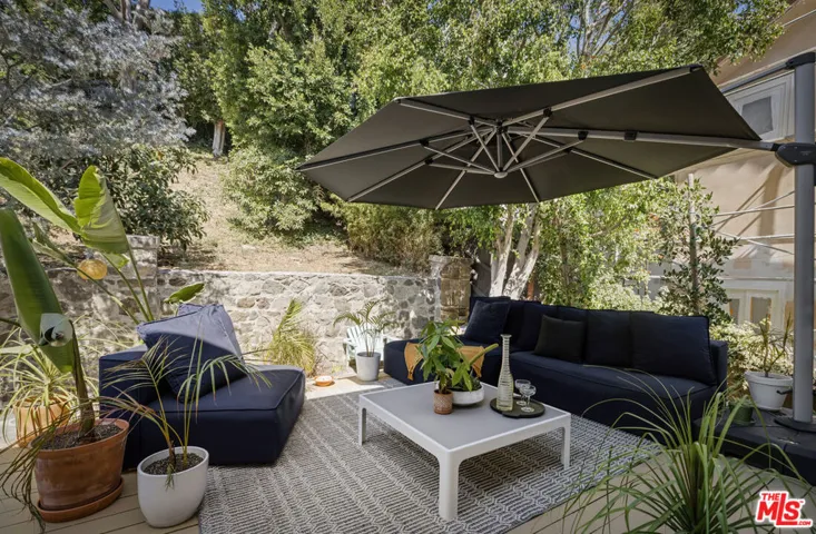 2614 Rutherford Drive, Los Angeles, California 90068