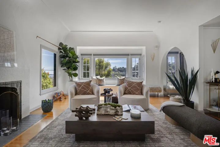 2614 Rutherford Drive, Los Angeles, California 90068