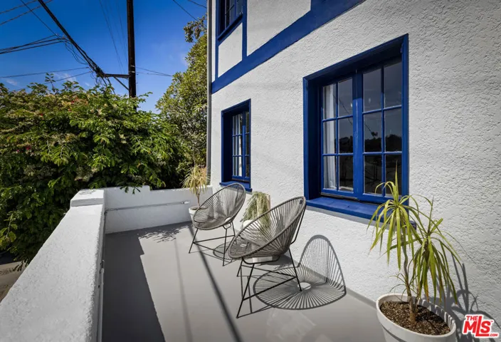 2614 Rutherford Drive, Los Angeles, California 90068