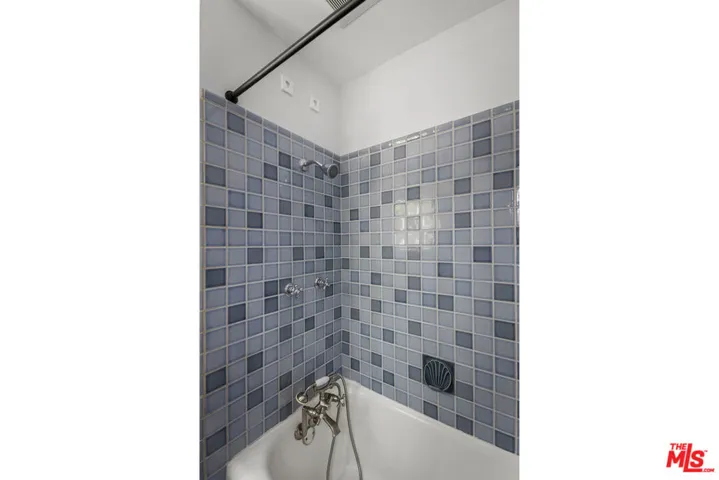 2614 Rutherford Drive, Los Angeles, California 90068