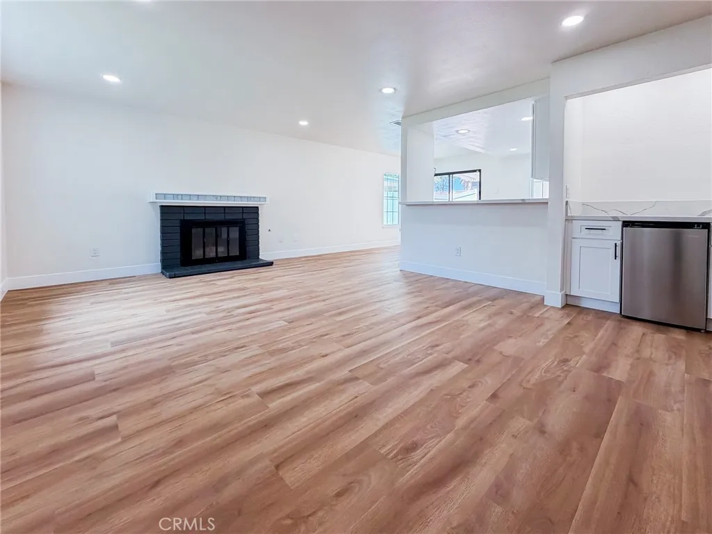 2127 Valleywood, Colton, California 92324 — photo 4