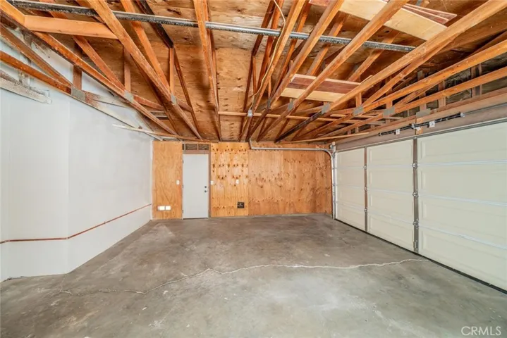 2-Car Garage