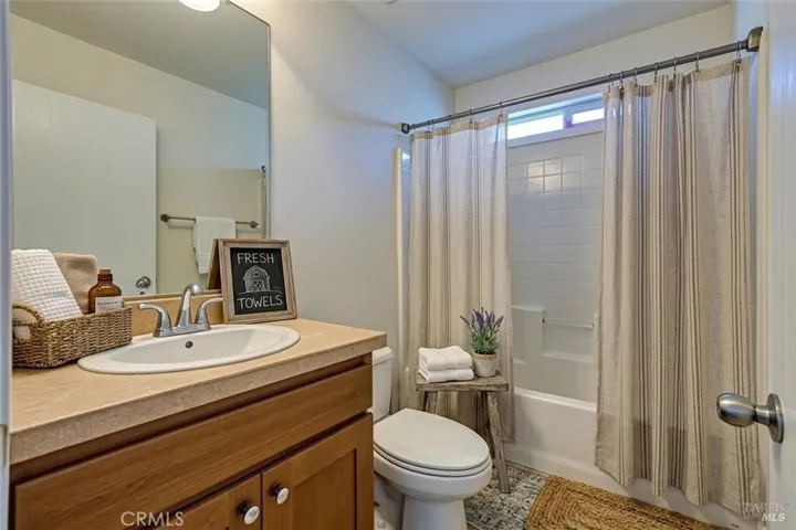 5020 Lakeshore Boulevard, Lakeport, California 95453