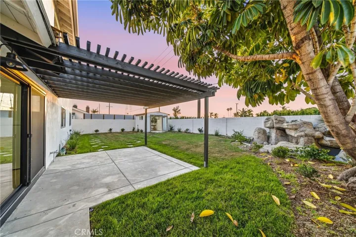 10321 Kamuela Drive, Huntington Beach, California 92646