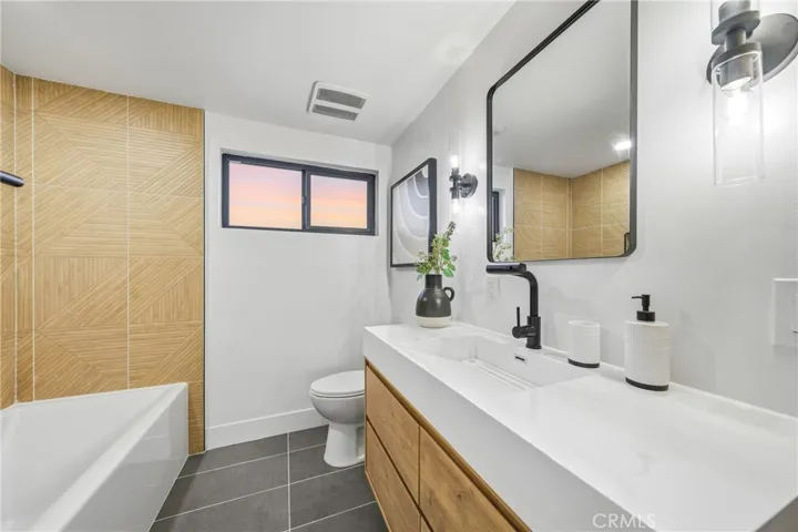 10321 Kamuela Drive, Huntington Beach, California 92646