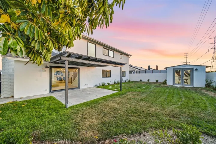 10321 Kamuela Drive, Huntington Beach, California 92646