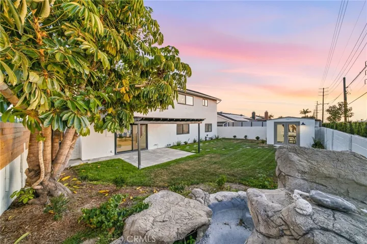 10321 Kamuela Drive, Huntington Beach, California 92646
