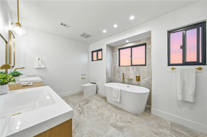 10321 Kamuela Drive, Huntington Beach, California 92646