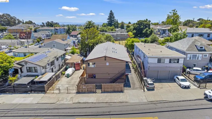 2529 E 27th St, Oakland, California 94601