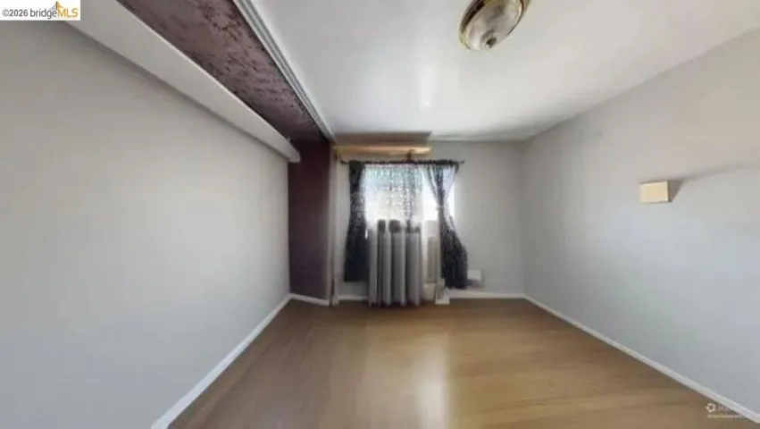 2529 E 27th St, Oakland, California 94601