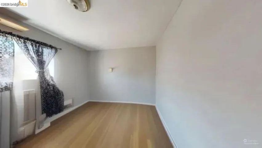 2529 E 27th St, Oakland, California 94601
