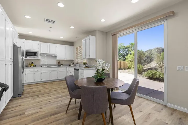 623 Edgewater, San Marcos, California 92078