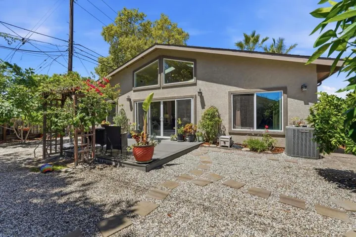 981 Curtis Avenue, Santa Clara, California 95051