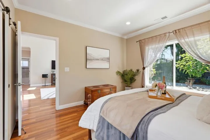 981 Curtis Avenue, Santa Clara, California 95051