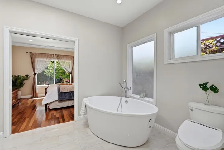 981 Curtis Avenue, Santa Clara, California 95051