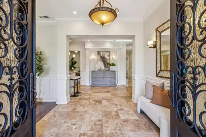 18548 Paseo Tierra, Saratoga, California 95070