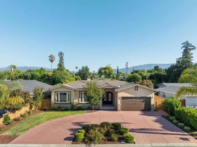18548 Paseo Tierra, Saratoga, California 95070