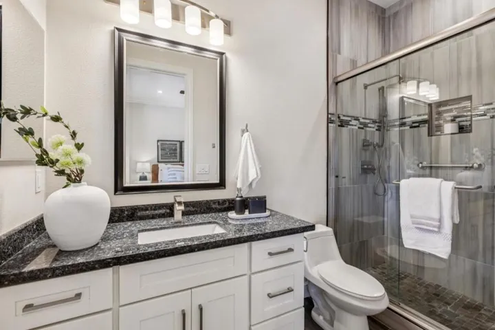18548 Paseo Tierra, Saratoga, California 95070