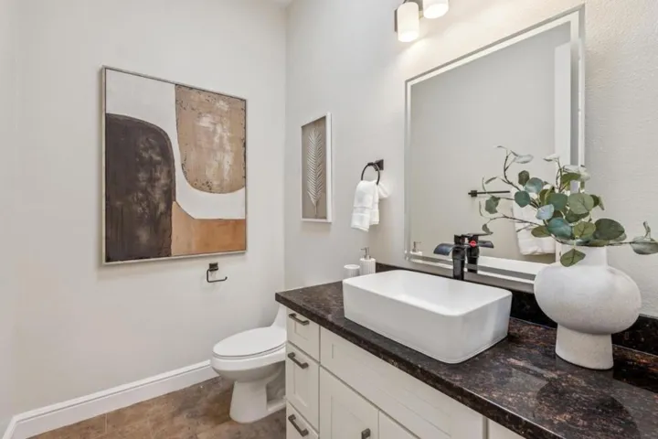 18548 Paseo Tierra, Saratoga, California 95070