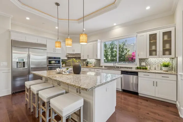 18548 Paseo Tierra, Saratoga, California 95070