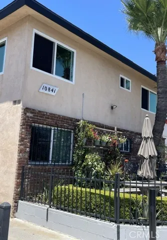 10841 S Prairie, Inglewood, California 90303