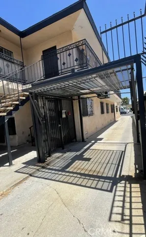 10841 S Prairie, Inglewood, California 90303